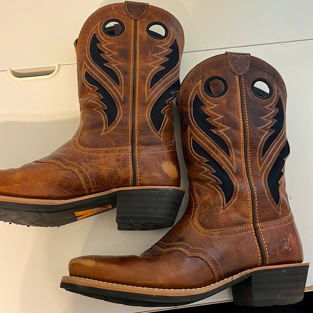 Ariat Brown and Black Men's Western Cowboy Boots - Picture 2 of 4